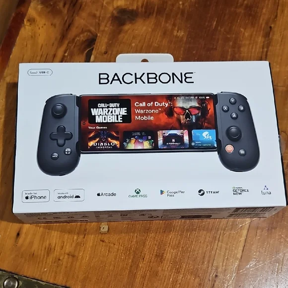 Backbone Mobile Gaming Controller for iPhone Or Android X Box Edition - Picture 1 of 3
